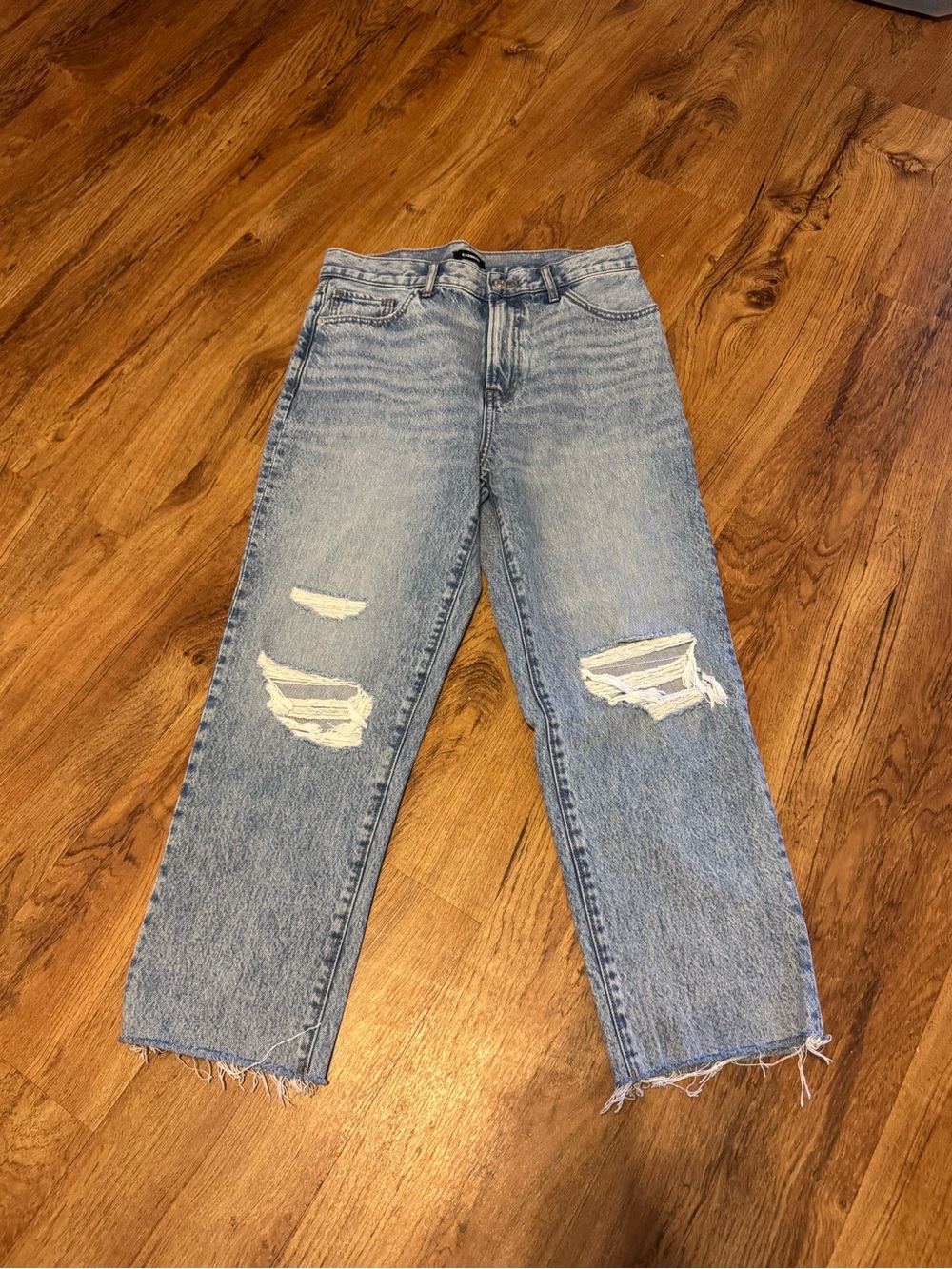 Express Super High Rise Mom Jeans Size 8R